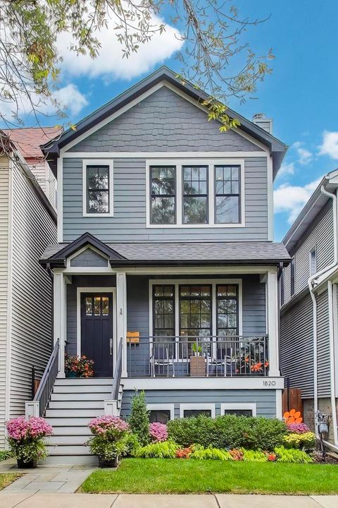Photo of 1820 W Farragut Avenue, Chicago, IL 60640 (MLS # 12565961)