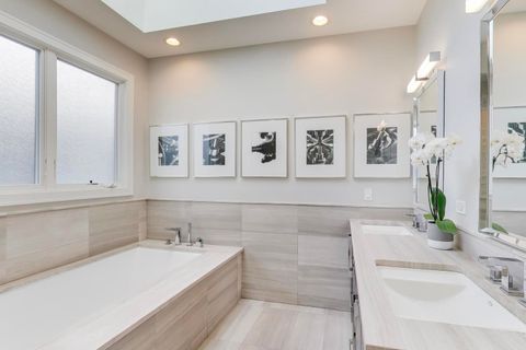 Tiny photo for 1820 W Farragut Avenue, Chicago, IL 60640 (MLS # 12565961)