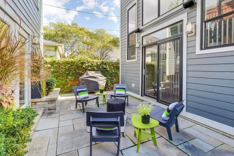 Tiny photo for 1820 W Farragut Avenue, Chicago, IL 60640 (MLS # 12565961)