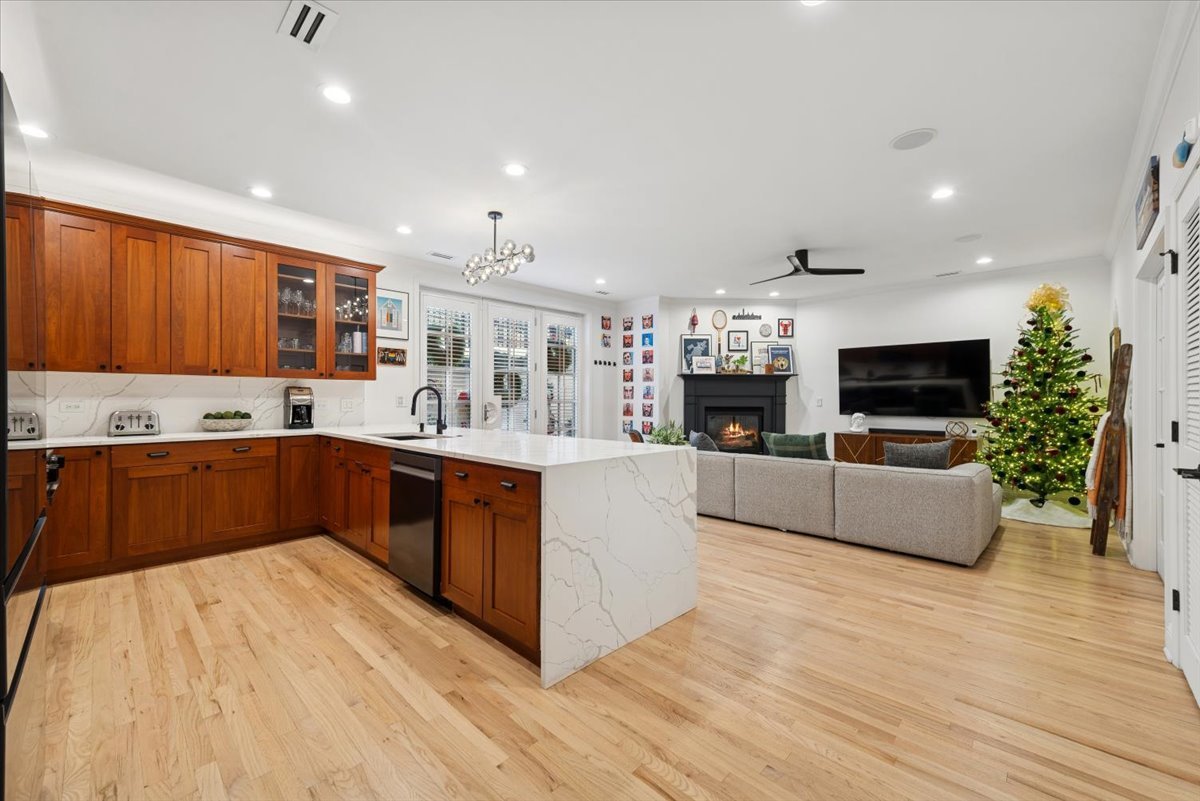 3746 N Fremont Street 1