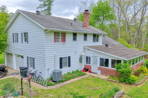 Tiny photo for 261 High Forest Drive, Carbondale, IL 62903 (MLS # 12603217)