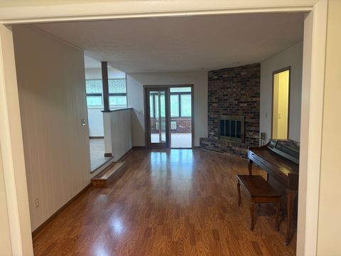 Tiny photo for 261 High Forest Drive, Carbondale, IL 62903 (MLS # 12603217)