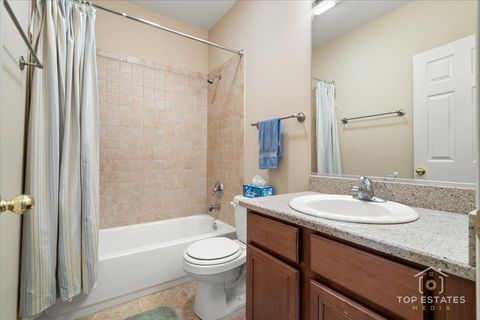 Tiny photo for 1631 PAULINE Circle, Mundelein, IL 60060 (MLS # 12526272)