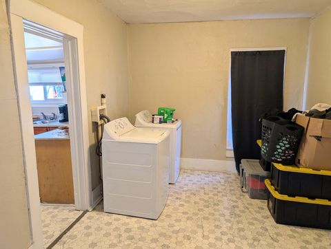 Tiny photo for 606 S WASHINGTON Street, Carbondale, IL 62901 (MLS # 12567604)