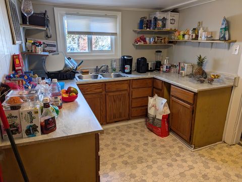 Tiny photo for 606 S WASHINGTON Street, Carbondale, IL 62901 (MLS # 12567604)