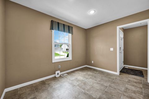 Tiny photo for 2436 Grey Fox Trail, Bloomington, IL 61705 (MLS # 12688016)