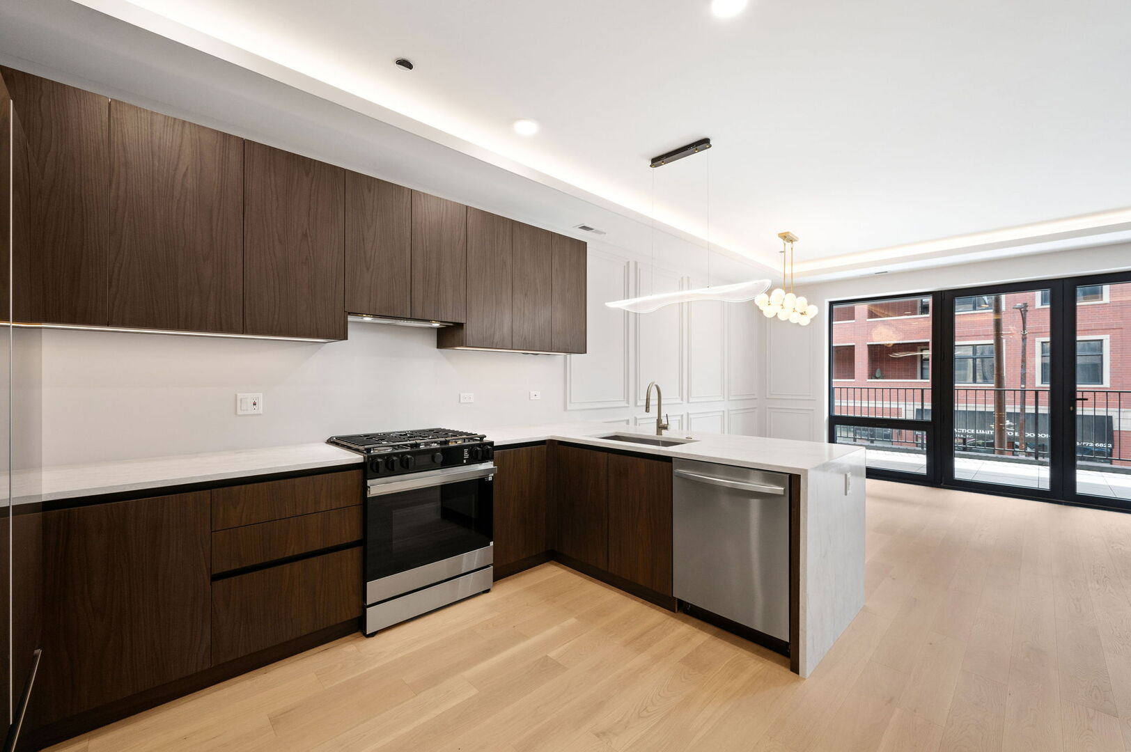 2248 W North Avenue 2