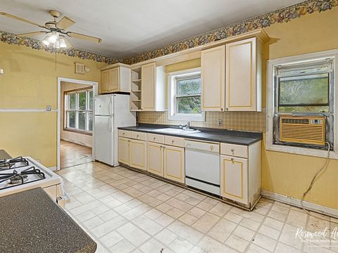 Tiny photo for 183 N Cleveland Avenue, Bradley, IL 60915 (MLS # 12461789)