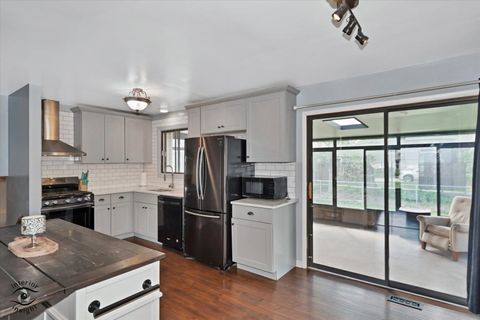 Tiny photo for 2413 Kerry Winde Drive, New Lenox, IL 60451 (MLS # 12623346)