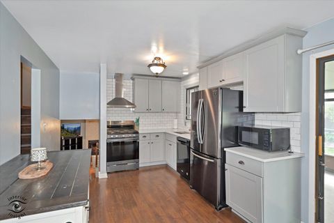 Tiny photo for 2413 Kerry Winde Drive, New Lenox, IL 60451 (MLS # 12623346)