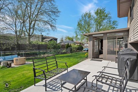 Tiny photo for 2413 Kerry Winde Drive, New Lenox, IL 60451 (MLS # 12623346)