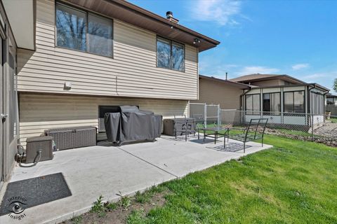 Tiny photo for 2413 Kerry Winde Drive, New Lenox, IL 60451 (MLS # 12623346)