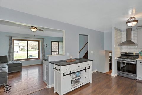 Tiny photo for 2413 Kerry Winde Drive, New Lenox, IL 60451 (MLS # 12623346)