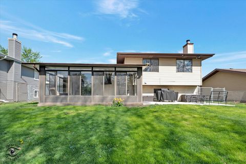 Tiny photo for 2413 Kerry Winde Drive, New Lenox, IL 60451 (MLS # 12623346)