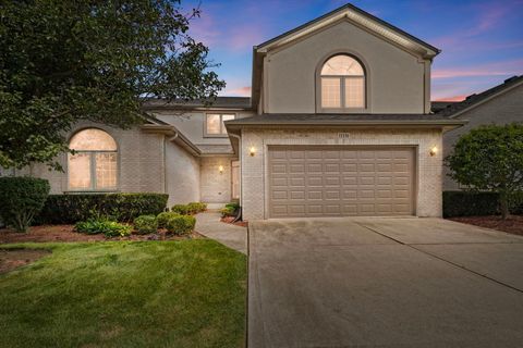 Photo of 11156 Karen Drive, Orland Park, IL 60467 (MLS # 12491493)