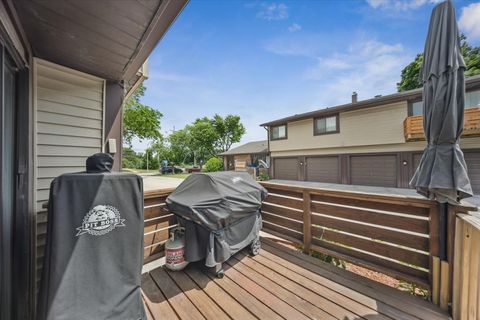 Tiny photo for 8334 Portsmouth Drive #C, Darien, IL 60561 (MLS # 12591934)