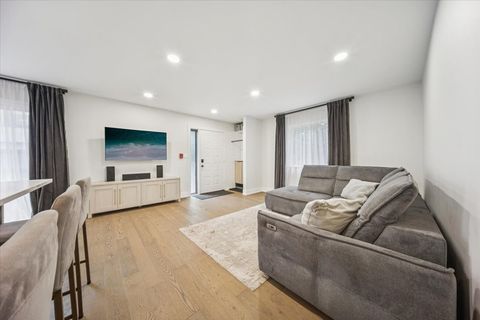 Tiny photo for 8334 Portsmouth Drive #C, Darien, IL 60561 (MLS # 12591934)
