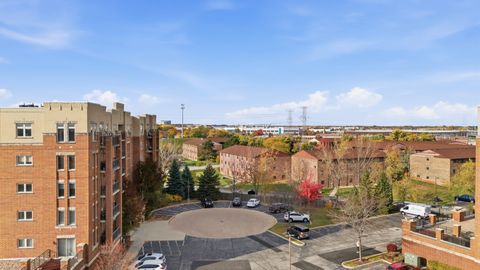 Tiny photo for 615 Perrie Drive #605, Elk Grove Village, IL 60007 (MLS # 12513991)