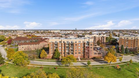 Tiny photo for 615 Perrie Drive #605, Elk Grove Village, IL 60007 (MLS # 12513991)