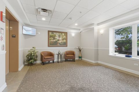 Tiny photo for 615 Perrie Drive #605, Elk Grove Village, IL 60007 (MLS # 12513991)