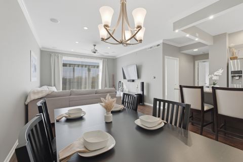 Tiny photo for 615 Perrie Drive #605, Elk Grove Village, IL 60007 (MLS # 12513991)