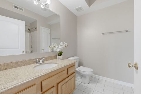 Tiny photo for 615 Perrie Drive #605, Elk Grove Village, IL 60007 (MLS # 12513991)