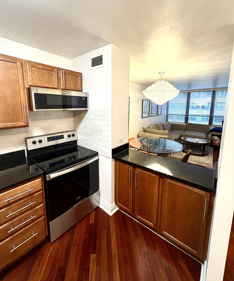 222 E PEARSON Street 1005