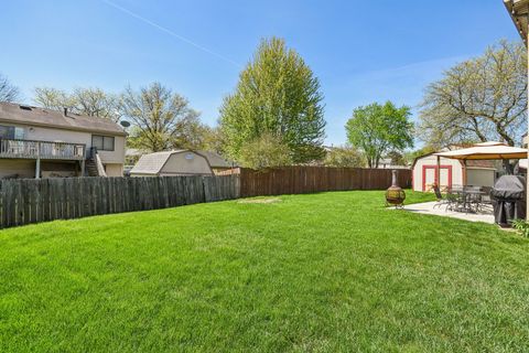 Tiny photo for 588 Kingston Court, Roselle, IL 60172 (MLS # 12628953)