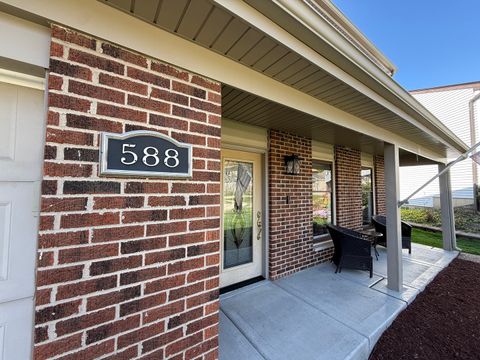 Tiny photo for 588 Kingston Court, Roselle, IL 60172 (MLS # 12628953)