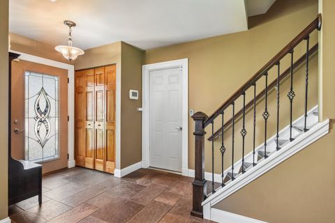Tiny photo for 588 Kingston Court, Roselle, IL 60172 (MLS # 12628953)
