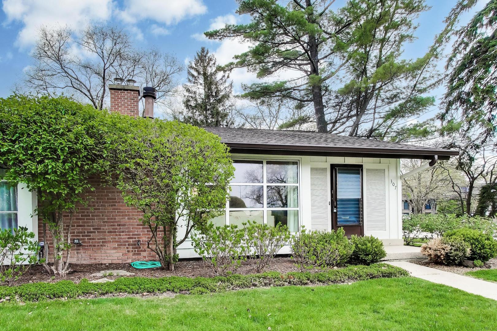 307 Crestwood Village