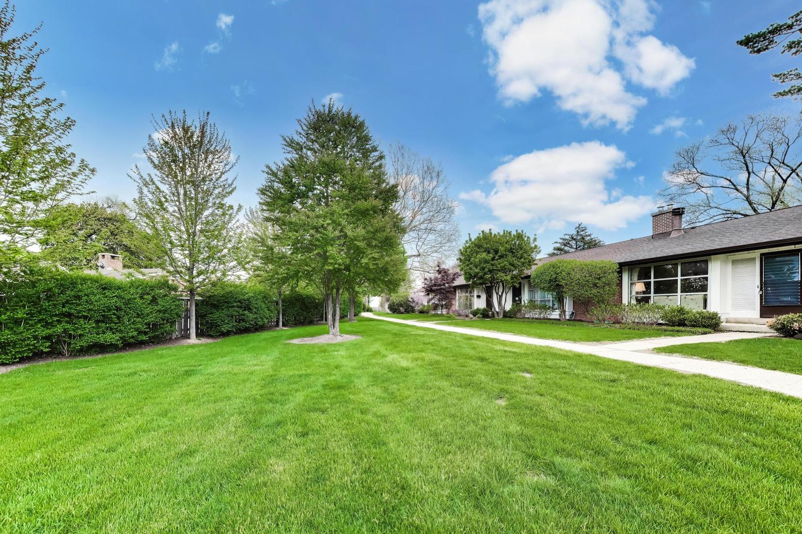 307 Crestwood Village