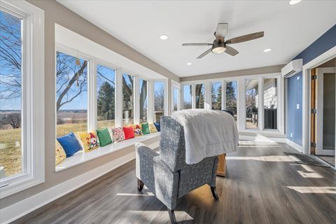 Tiny photo for 35 EAGLE VIEW Lane, Oswego, IL 60543 (MLS # 12591099)