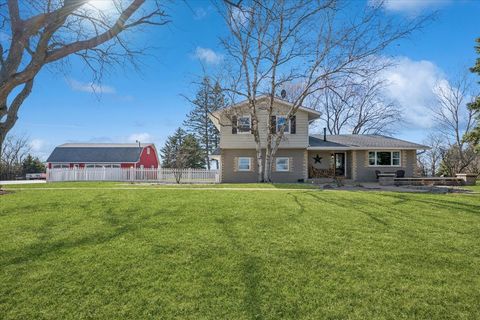 Photo of 35 EAGLE VIEW Lane, Oswego, IL 60543 (MLS # 12591099)