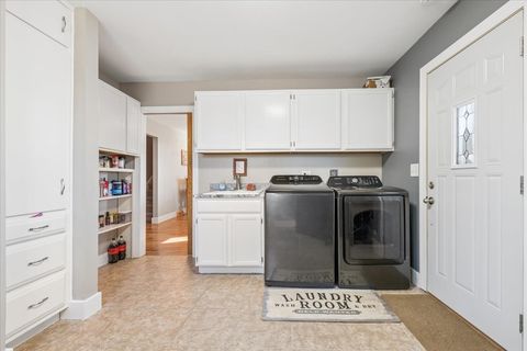 Tiny photo for 35 EAGLE VIEW Lane, Oswego, IL 60543 (MLS # 12591099)