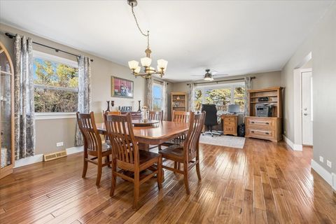 Tiny photo for 35 EAGLE VIEW Lane, Oswego, IL 60543 (MLS # 12591099)