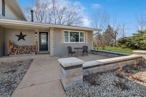 Tiny photo for 35 EAGLE VIEW Lane, Oswego, IL 60543 (MLS # 12591099)