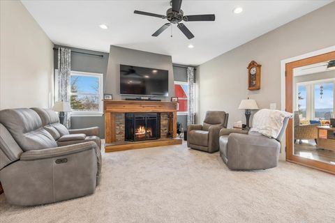 Tiny photo for 35 EAGLE VIEW Lane, Oswego, IL 60543 (MLS # 12591099)