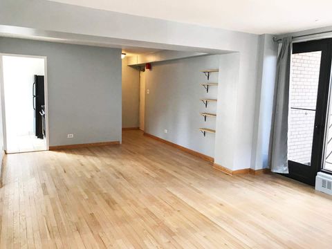 Tiny photo for 6030 N SHERIDAN Road #301, Chicago, IL 60660 (MLS # 12632726)
