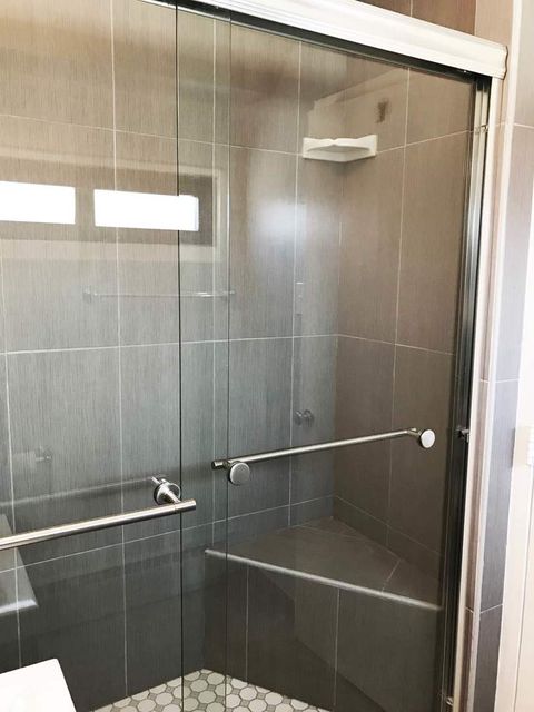 Tiny photo for 6030 N SHERIDAN Road #301, Chicago, IL 60660 (MLS # 12632726)