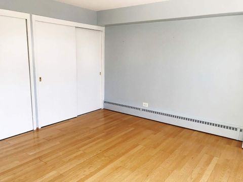 Tiny photo for 6030 N SHERIDAN Road #301, Chicago, IL 60660 (MLS # 12632726)
