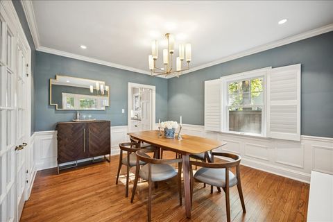 Tiny photo for 305 Poplar Street, Winnetka, IL 60093 (MLS # 12499401)