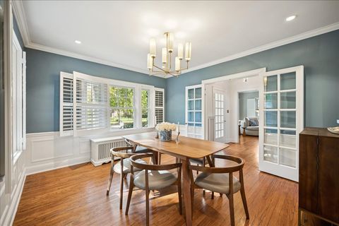 Tiny photo for 305 Poplar Street, Winnetka, IL 60093 (MLS # 12499401)