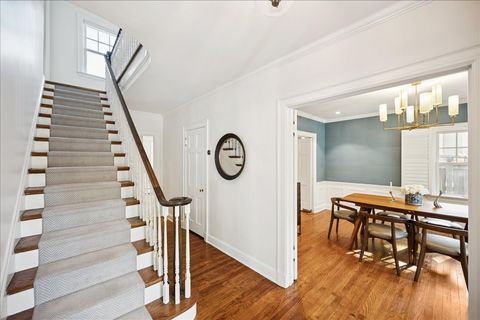 Tiny photo for 305 Poplar Street, Winnetka, IL 60093 (MLS # 12499401)