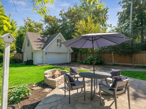 Tiny photo for 305 Poplar Street, Winnetka, IL 60093 (MLS # 12499401)