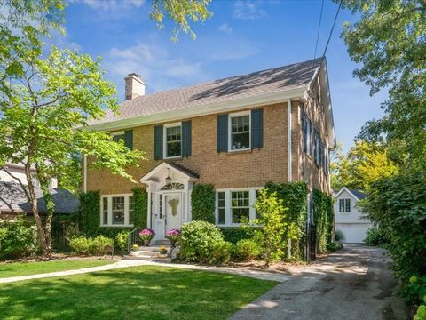 Tiny photo for 305 Poplar Street, Winnetka, IL 60093 (MLS # 12499401)