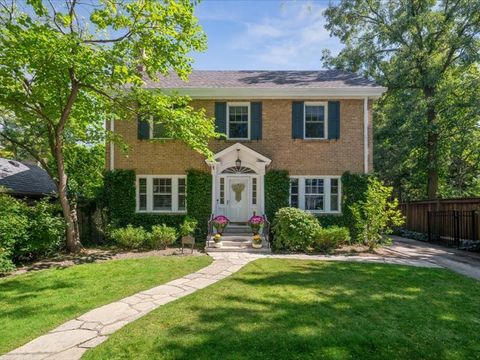 Photo of 305 Poplar Street, Winnetka, IL 60093 (MLS # 12499401)