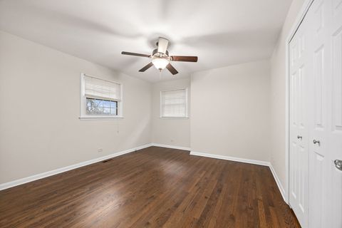 Tiny photo for 4817 Stonewall Avenue, Downers Grove, IL 60515 (MLS # 12518170)