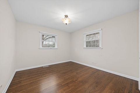 Tiny photo for 4817 Stonewall Avenue, Downers Grove, IL 60515 (MLS # 12518170)