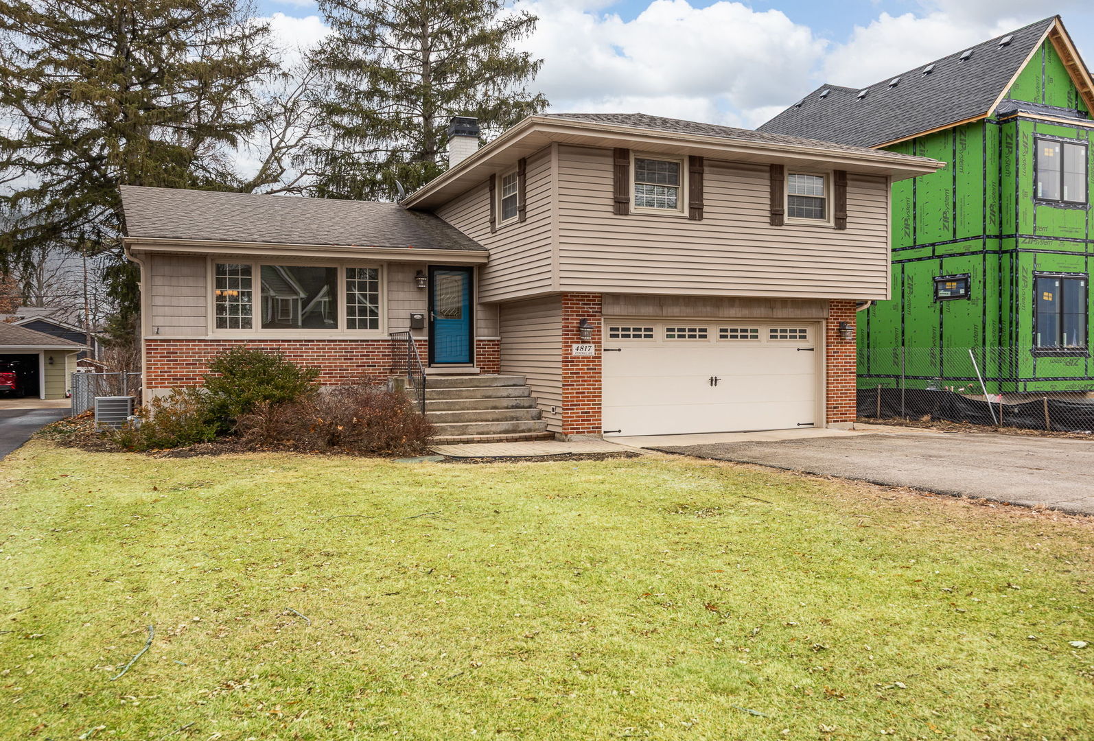 4817 Stonewall Avenue